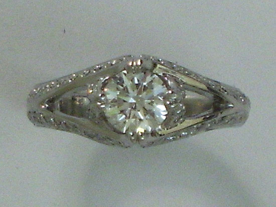 Antique Style Round Diamond Ring